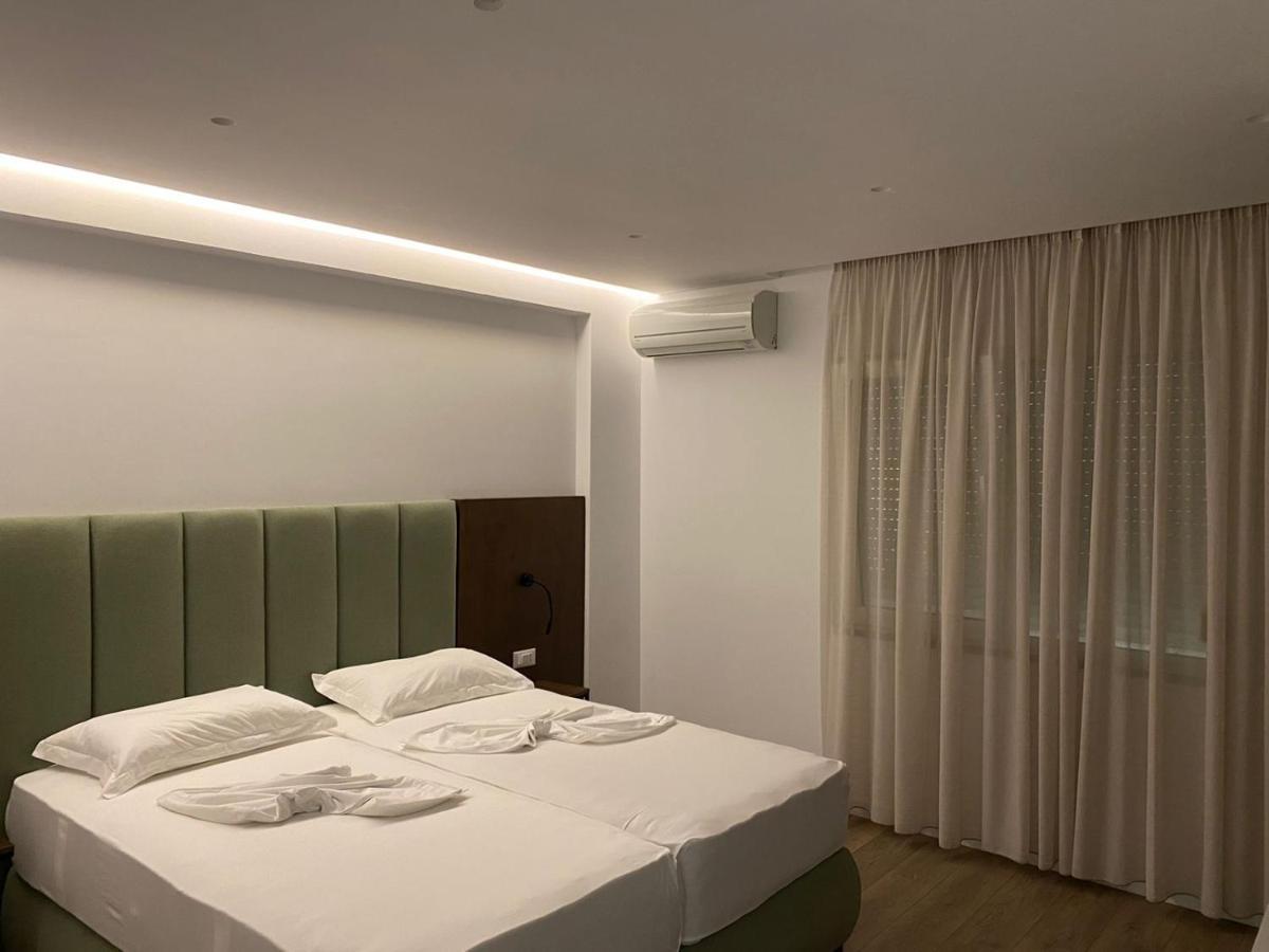 Eval Hotel Sarande Exterior photo
