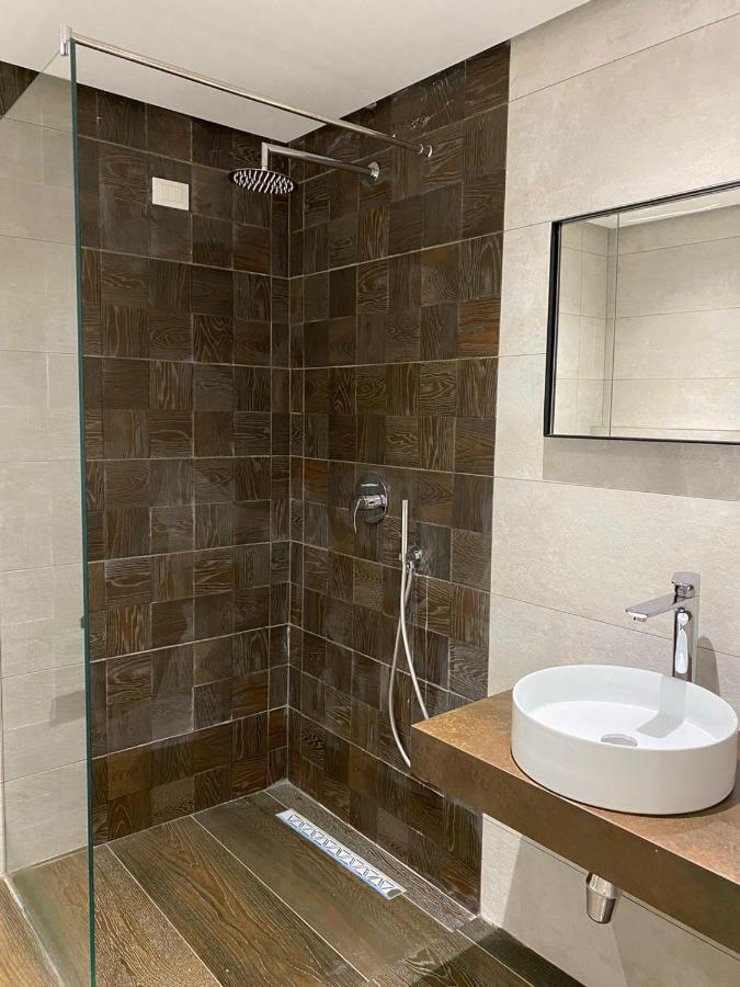 Eval Hotel Sarande Exterior photo